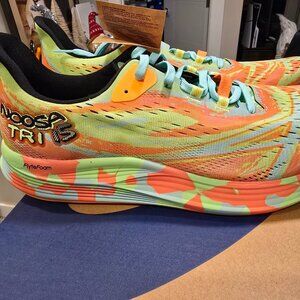 Asics Noosa Tri 15 Lime Burst Illuminate Running Shoe 1011B609-301 Mens 10 NEW